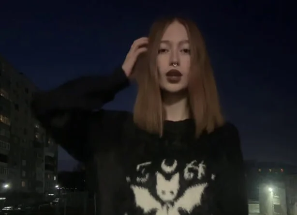 rubyrosen: συνομιλία ΧΧΧ εκτός σύνδεσης