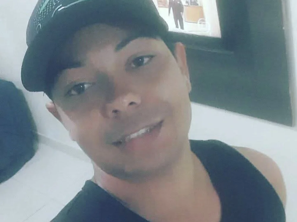 luis090488 오프라인 XXX 채팅