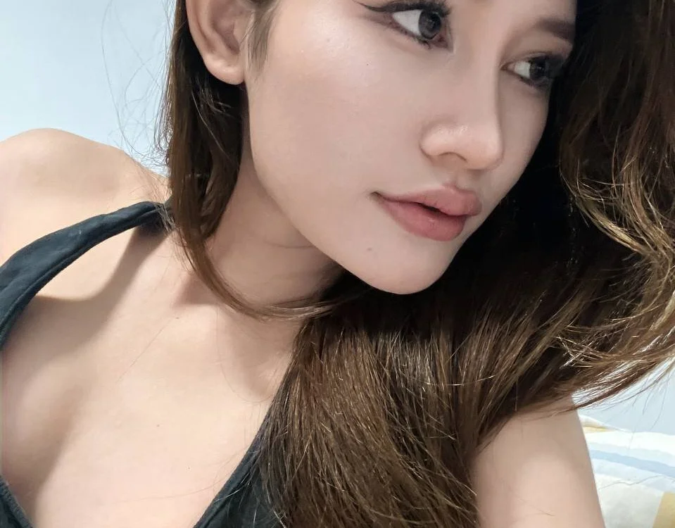 Offline XXX chat modela pinq_love