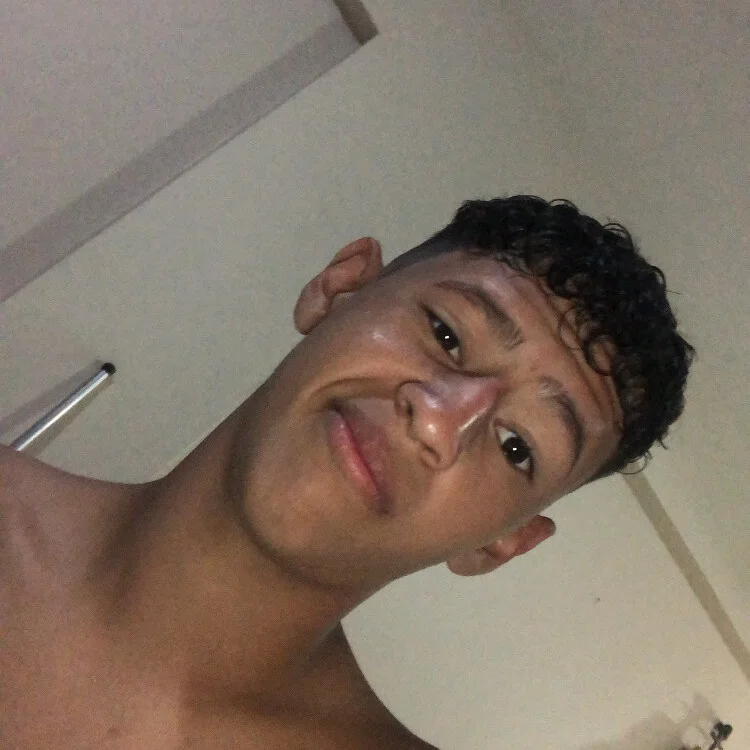 chiconerdxxxn Offline XXX chat