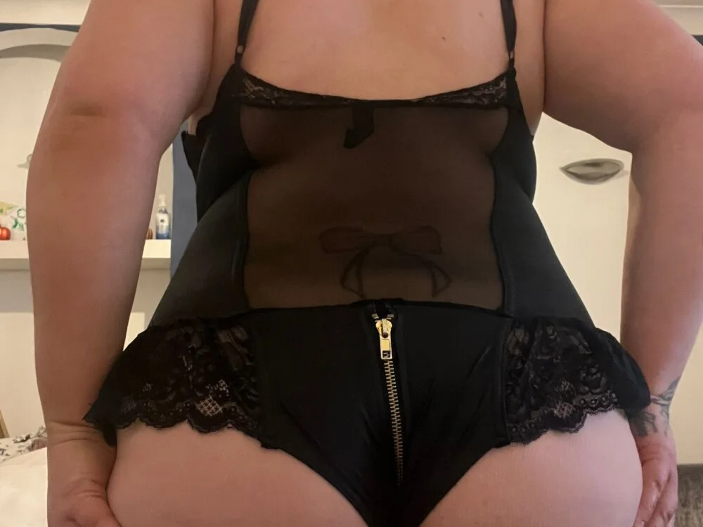 แชท XXX ออฟไลน์ของ Jenna-LeeXX