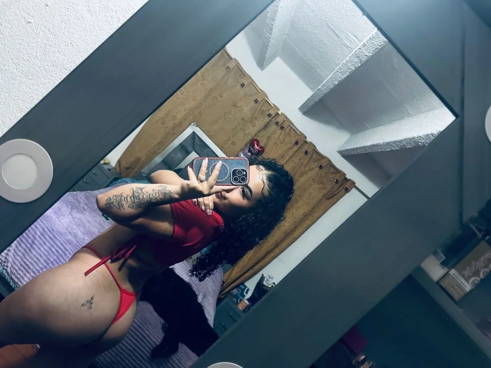 Sofia-bloom: офлайн-секс-чат