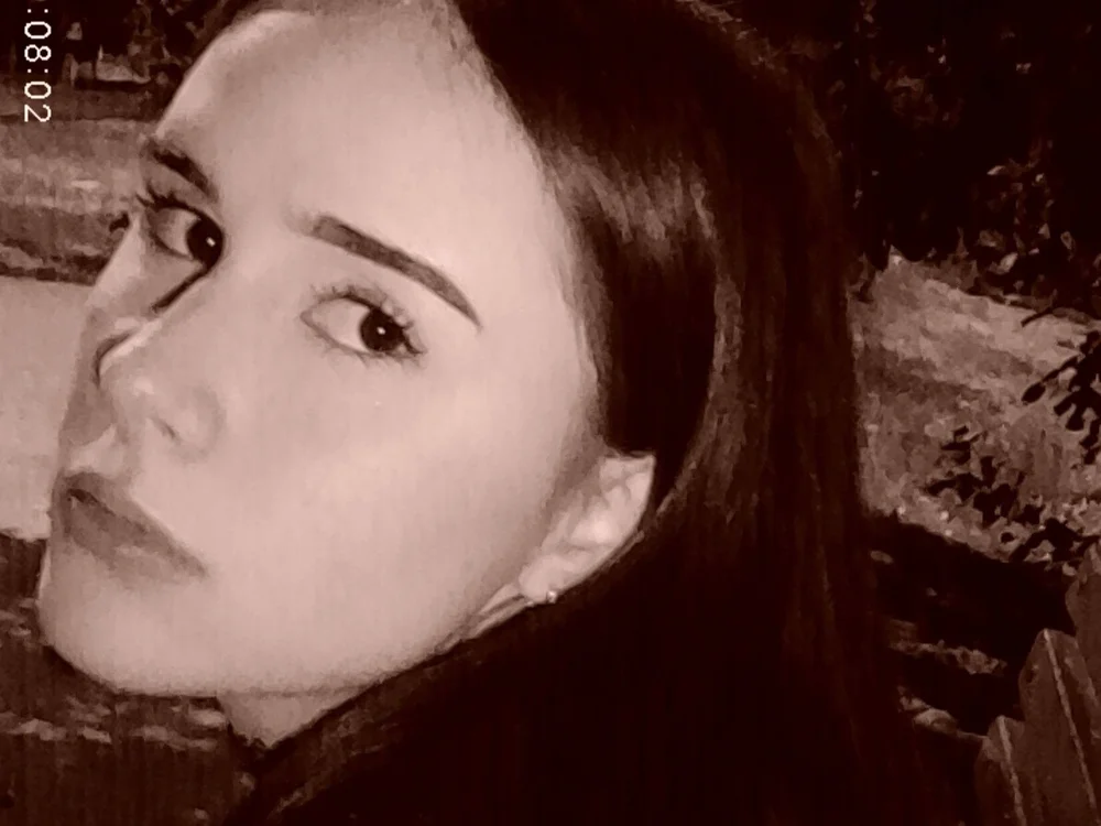 IvannaClayton offline chatrum
