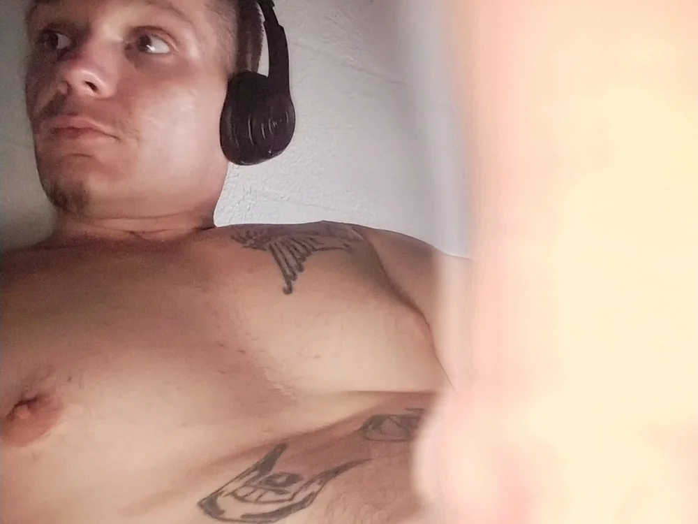 yamilkasDaddy90 offline chatrum