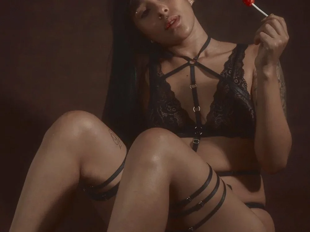 Shhantal's Offline XXX Chat