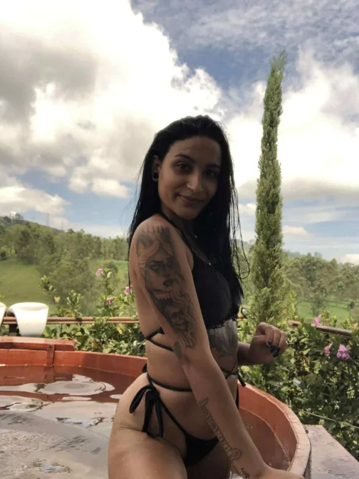 Emmarouss28 offline chatrum