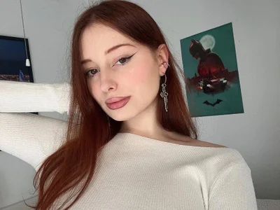 CarolllinaFoxyy Female Blowjob Striptease Cam