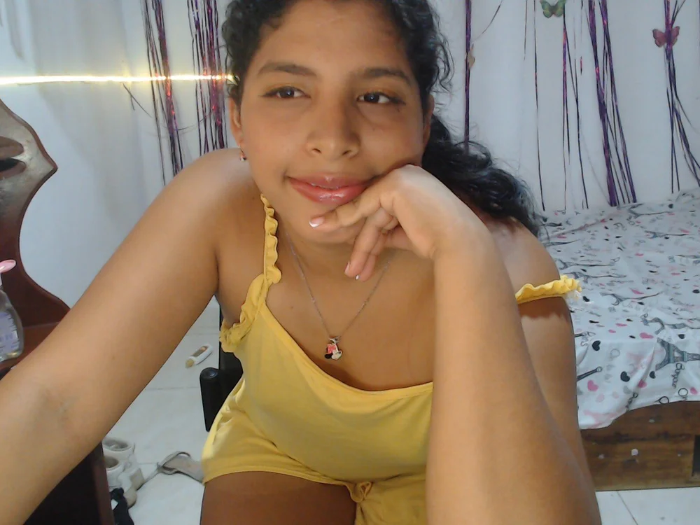 sexyhot20xxx Offline XXX-chat