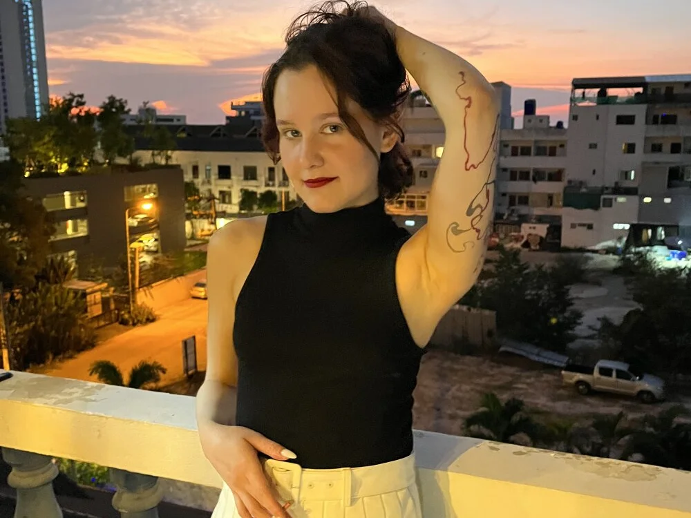 AllyHorny_ 離線 XXX 聊天