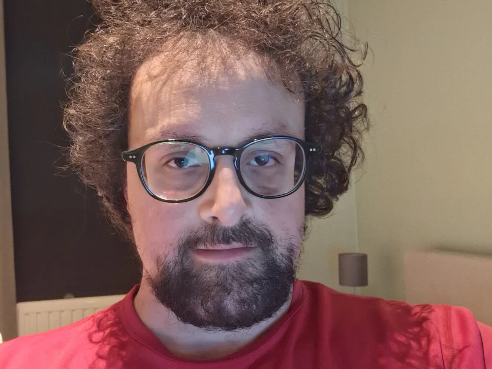 littlehairyman Offline XXX-chat