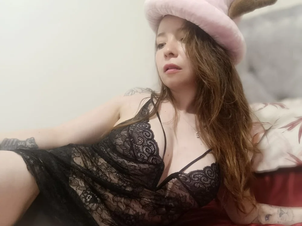 VelvetAnya Offline XXX-chat