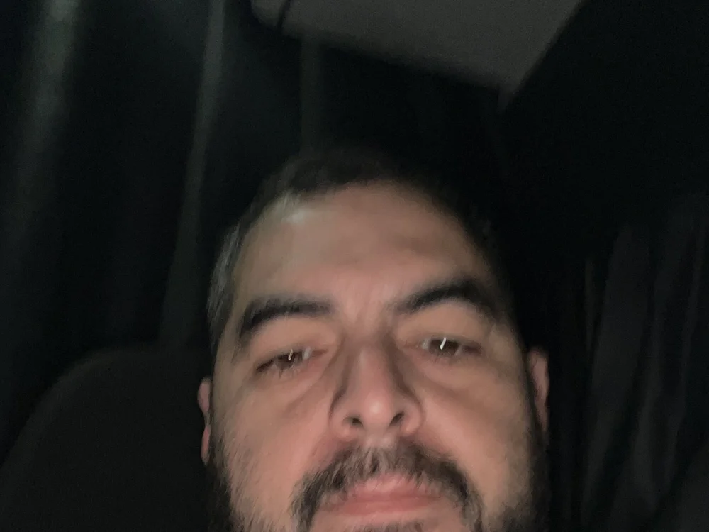 fruck87's Offline Chat Room