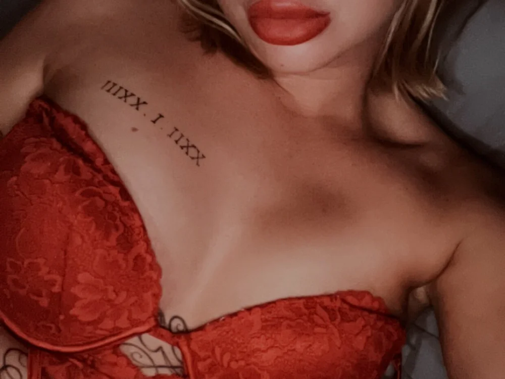 Ruby_Nichols Offline XXX-Chat