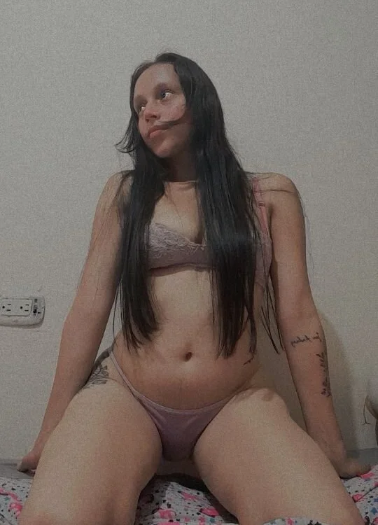 SalomeJones_ offline chatrum