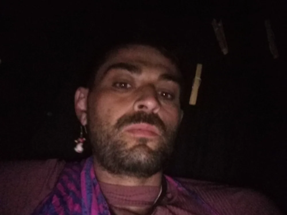 midnightwolfwithroses42 offline chatrum