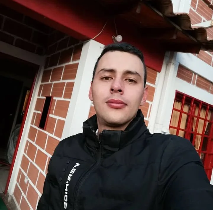 FABIANSKY63 offline XXX-chat