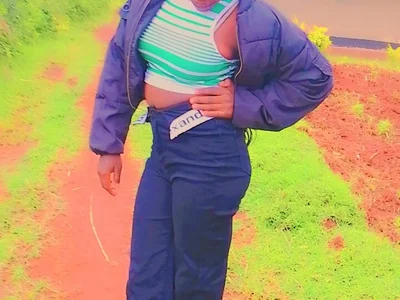 Barbie_queen11 - Girl 