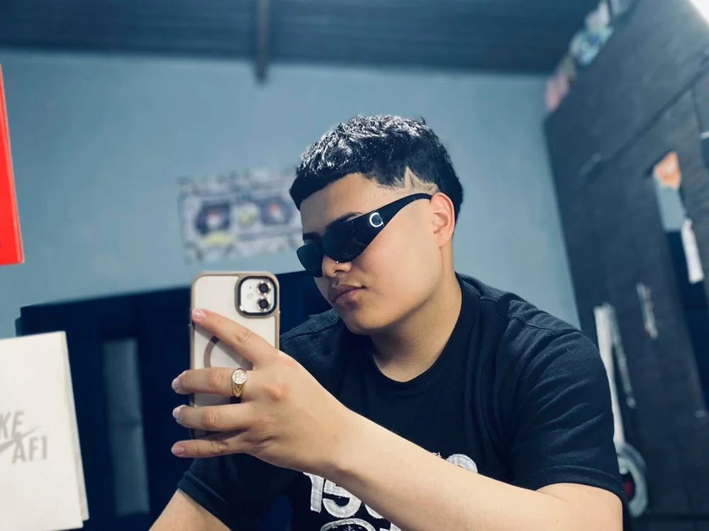 Dorianwhite Offline XXX-Chat