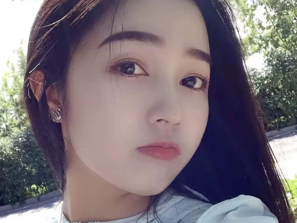 Tingtingbb1313 离线XXX聊天