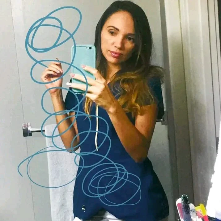 loveryvicky Adlı Modelin Çevrimdışı XXX Sohbeti