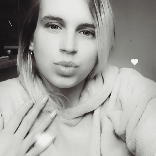 Sue_Gina's Offline XXX Chat