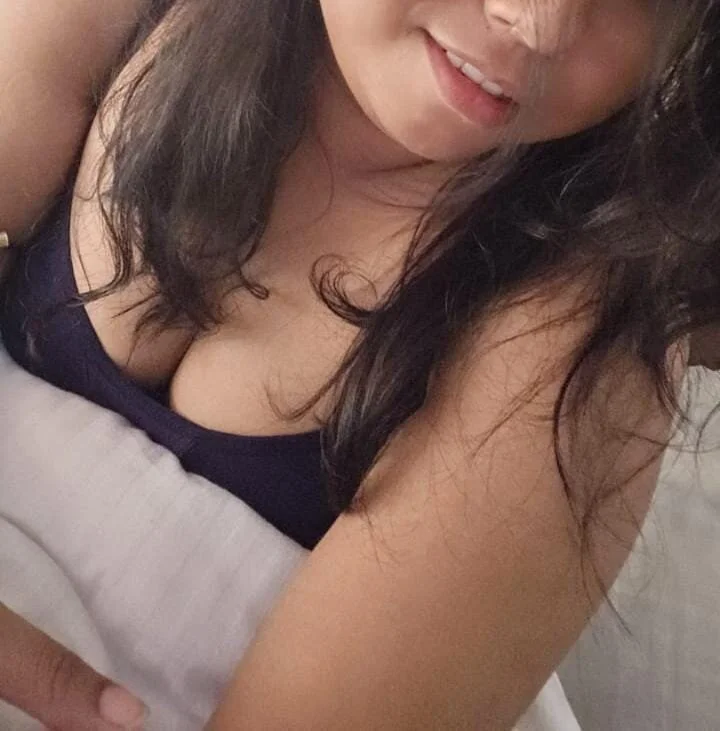 ห้องแชทออฟไลน์ของ Miss_Payel_2