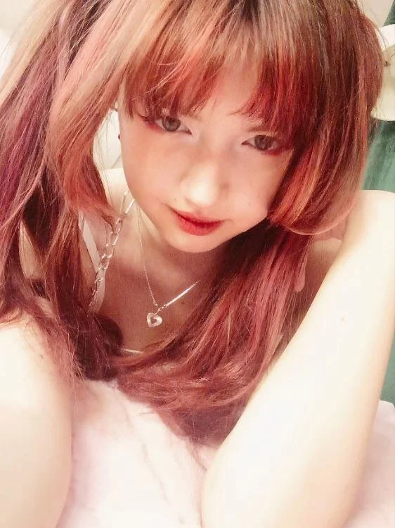 _LucyStars_ Offline XXX-chat