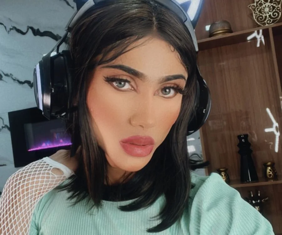 Sweetie_Kendall's Offline XXX Chat