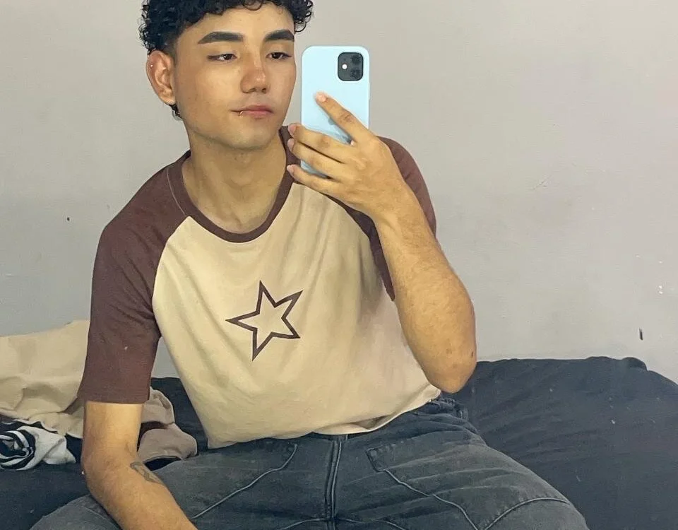 adamtwink_ offline chatrum