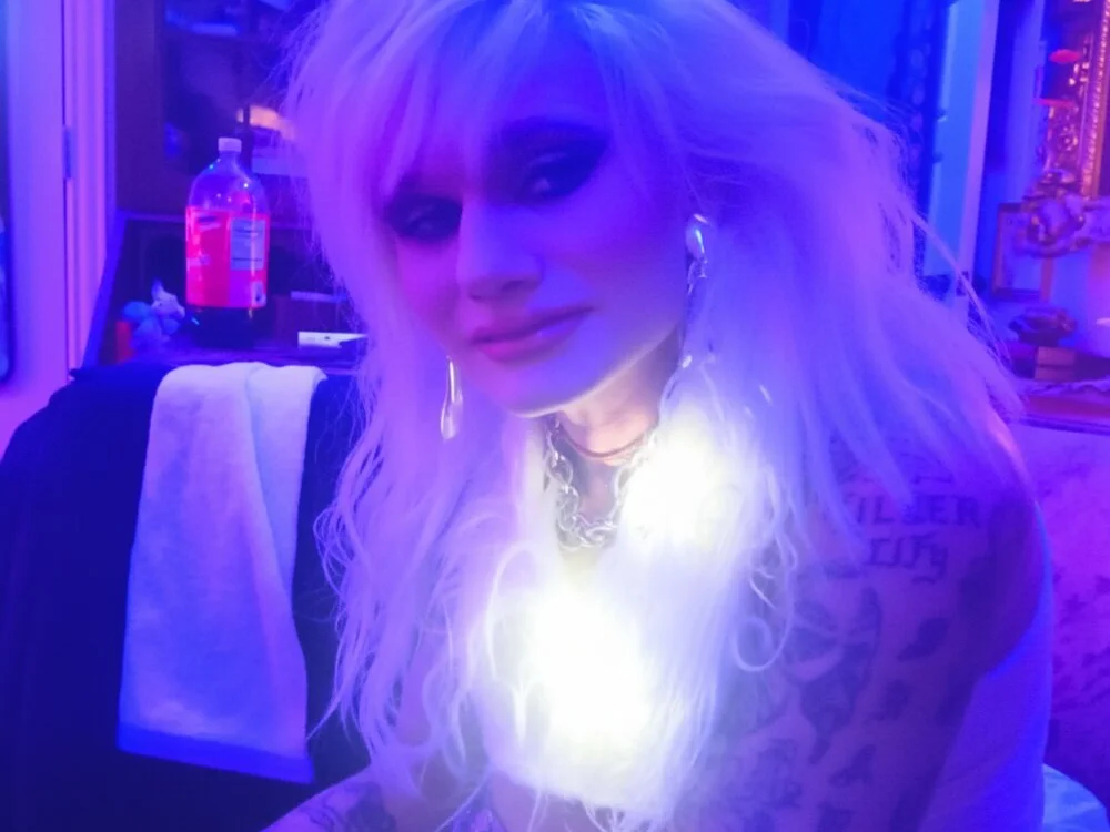 leemicah 离线XXX聊天