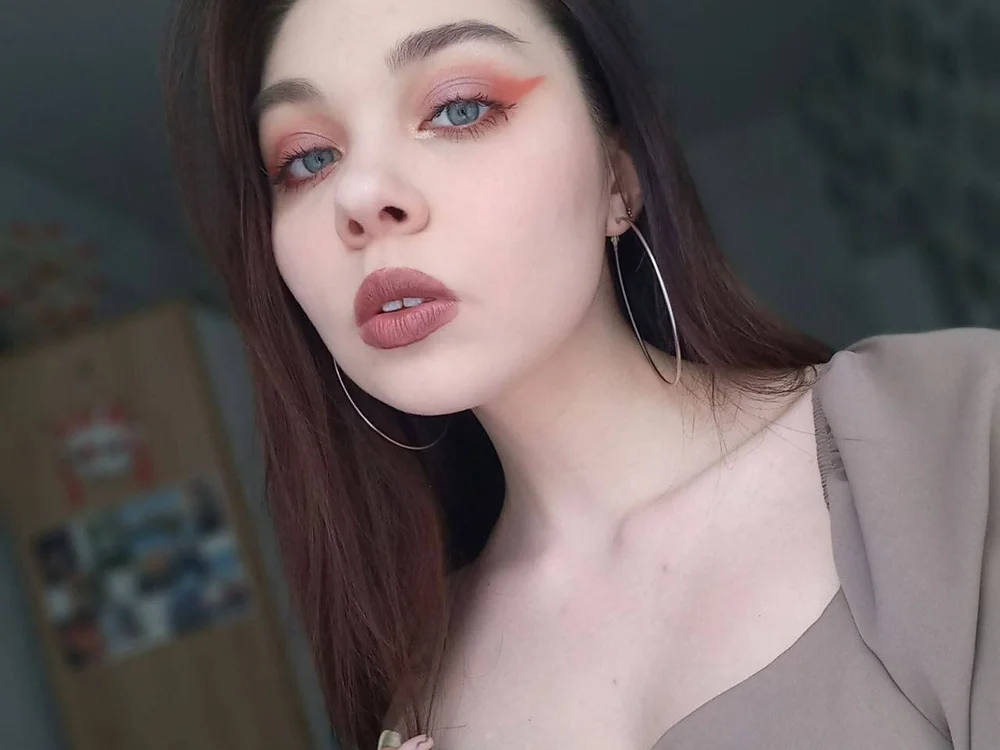BeckyArras' Offline Chat Room