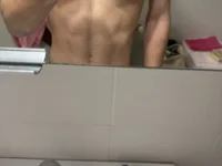 El_xxx_18's webcam live show