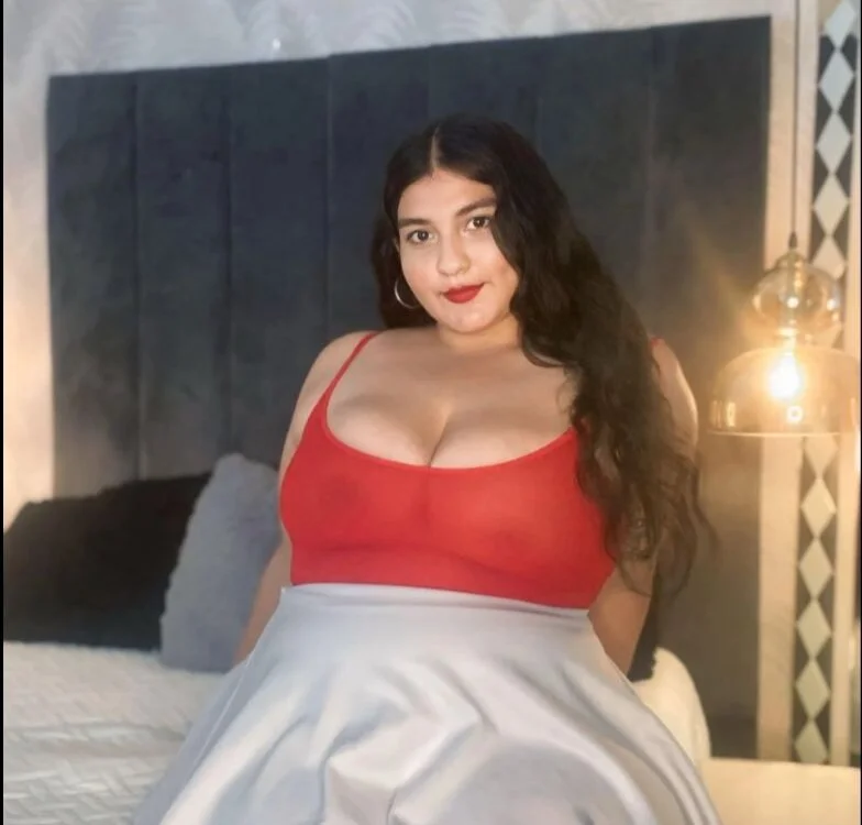 kendra_crow offline XXX-chat