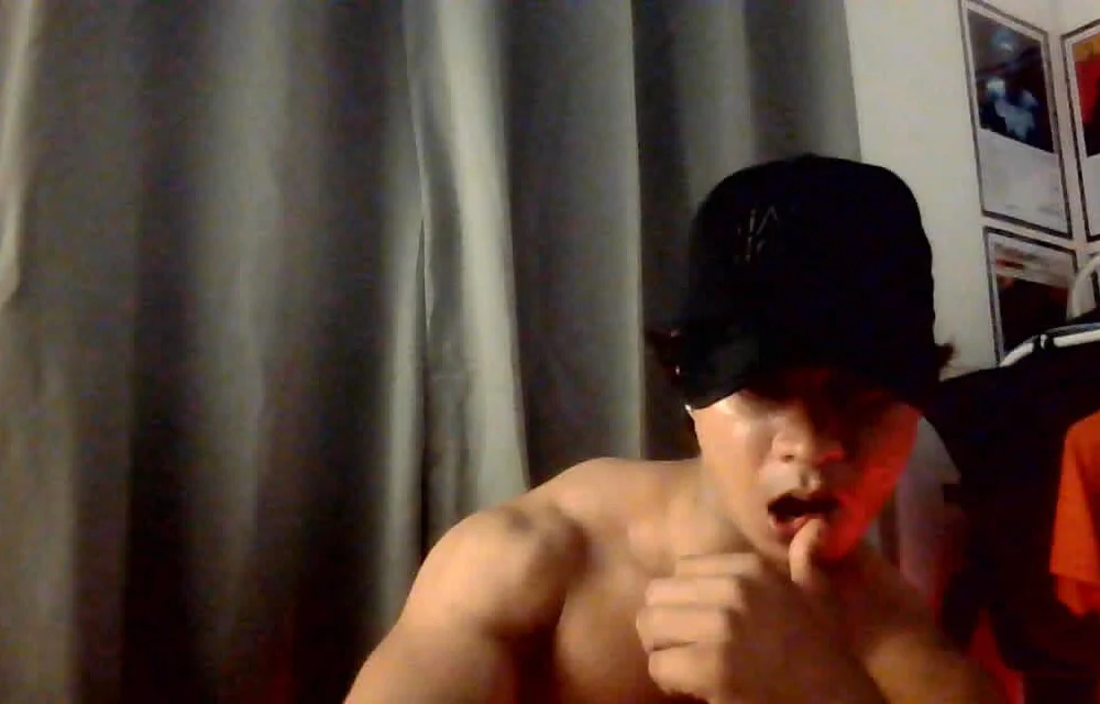 Chat XXX offline de DarkMuscleBoyX