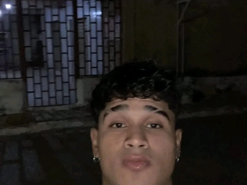 Tainy__'s Offline Chat Room