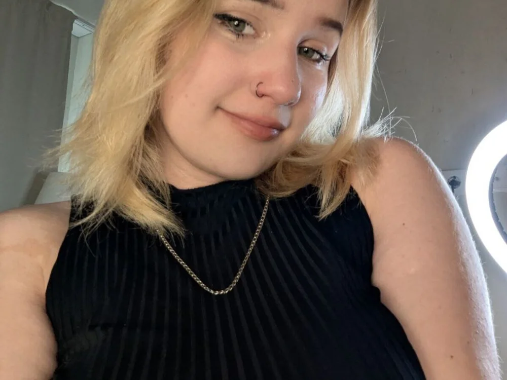 RisaRagan's Offline Chat Room