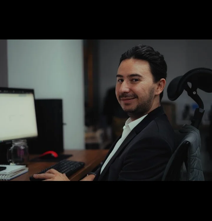 NiccoloLippi's Offline Chat Room