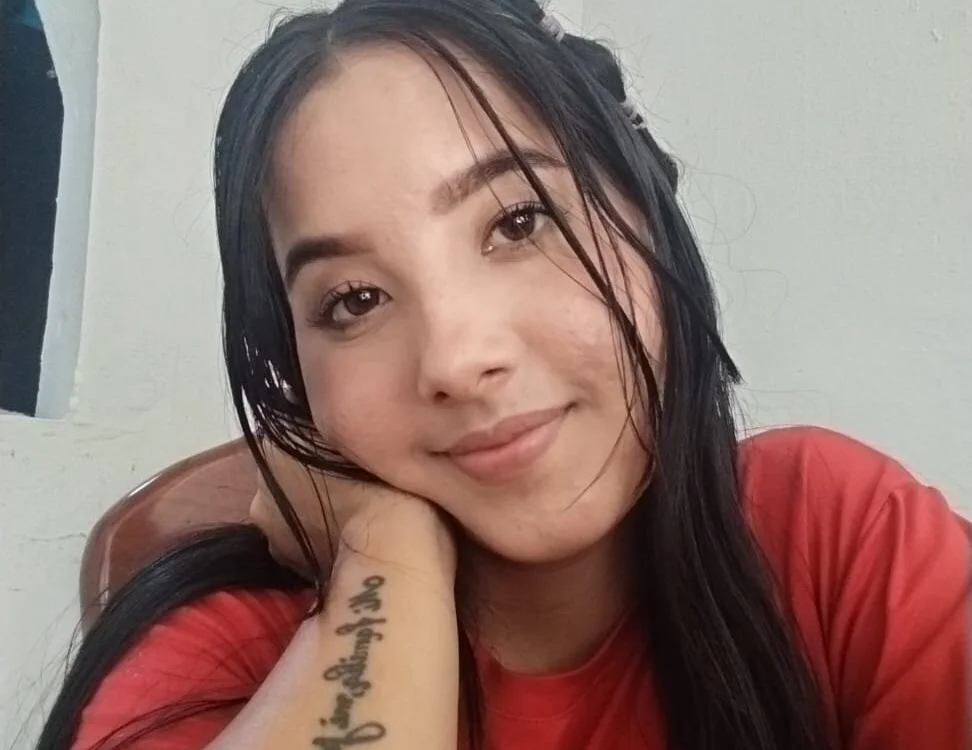 olivia_katy's Offline Chat Room