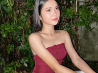 allaboutlara_'s webcam live show