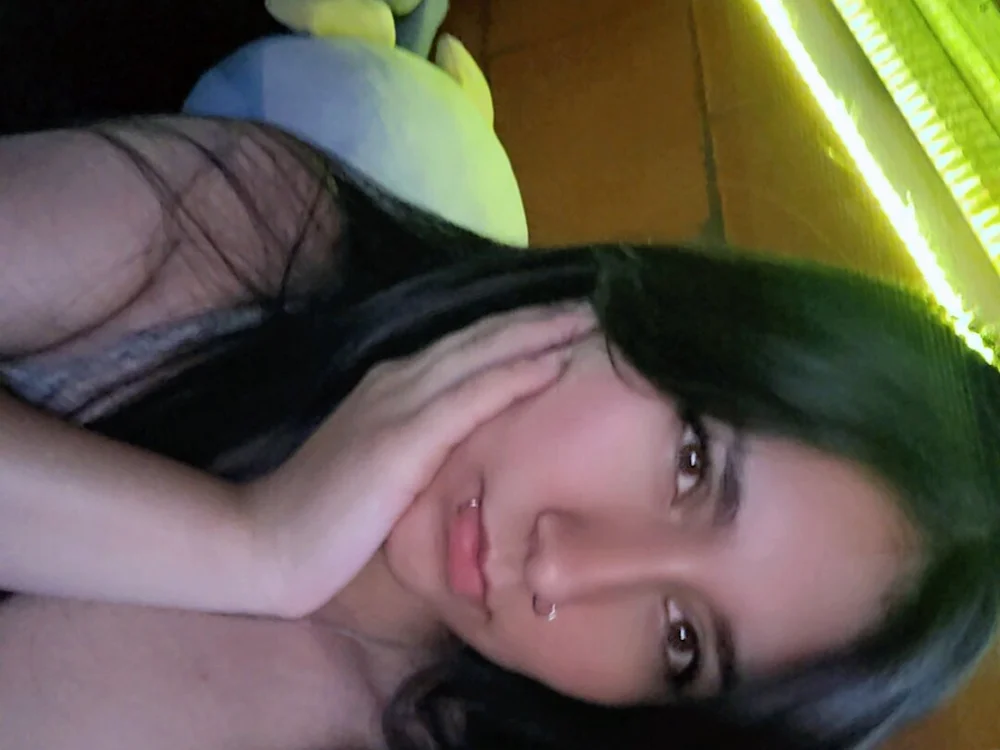 bunny_breeze's Offline Chat Room