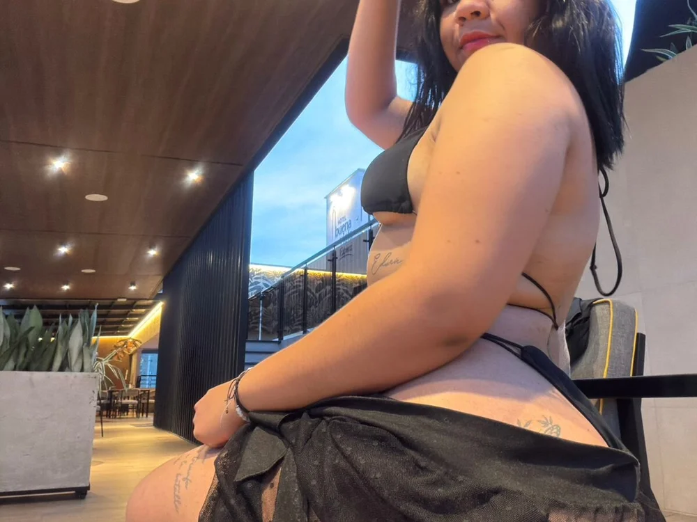 lyz_grace's Offline XXX Chat