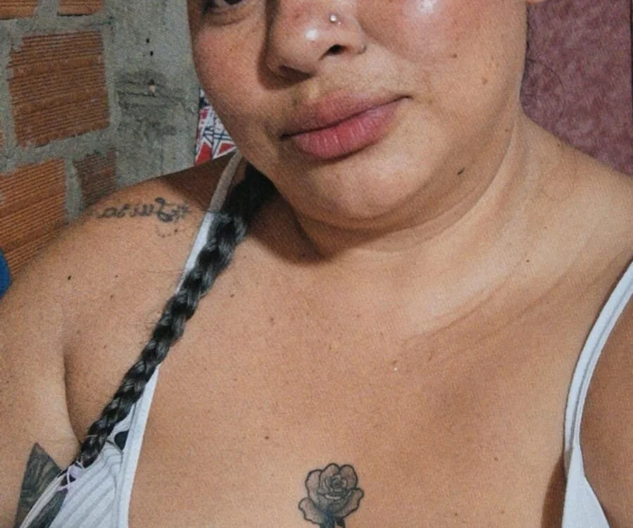 Juli_Powl's Offline XXX Chat