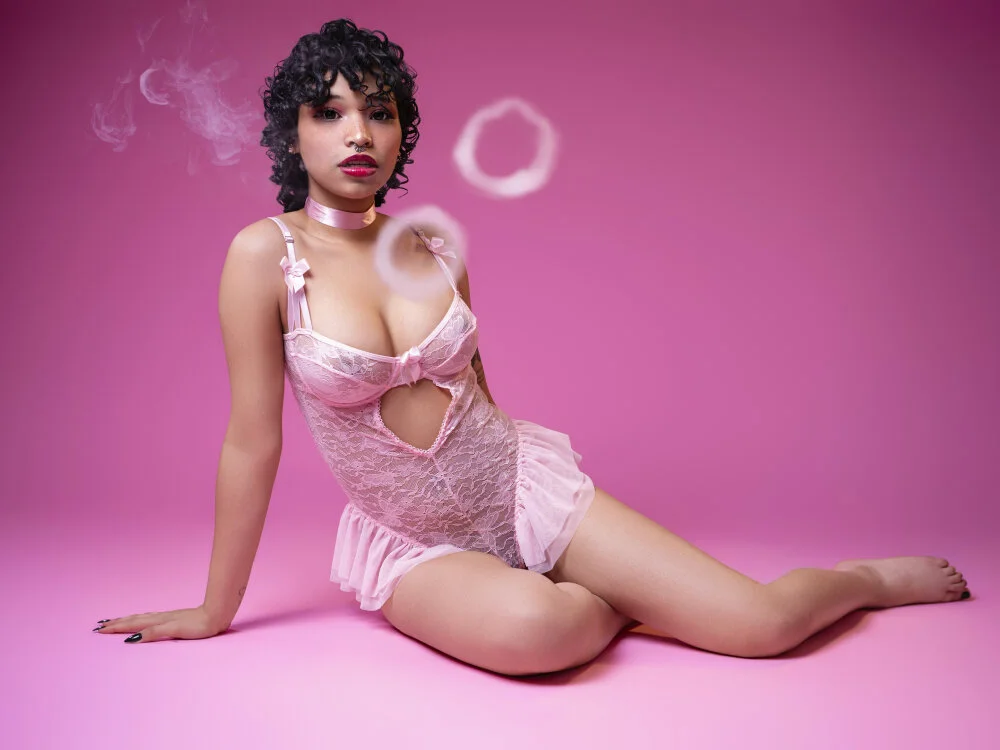 DaniCollinn_ offline XXX-chat