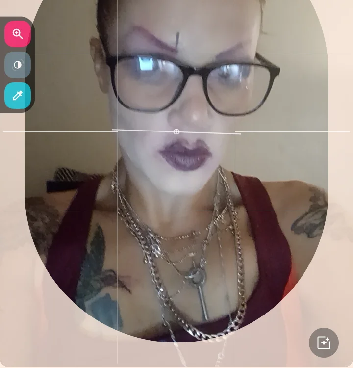 serpentbridexxx's Offline Chat Room