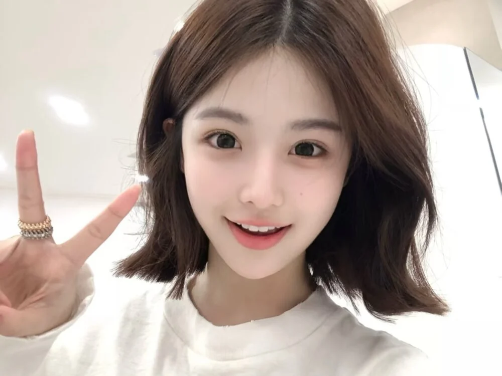 Tina-a Offline XXX Chat