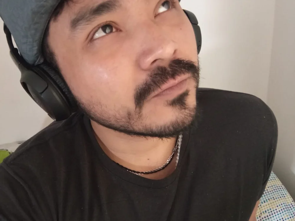 axelcrown_ offline chatrum
