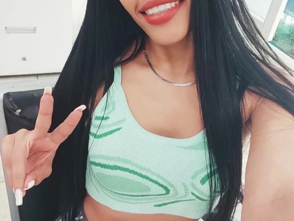 Noye_Adams' Offline XXX Chat