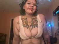 DivineBBWPoison – Naživo XXX chat