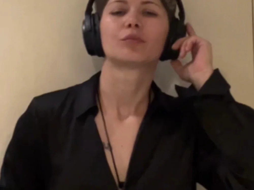 AryaVoss' Offline Chat Room