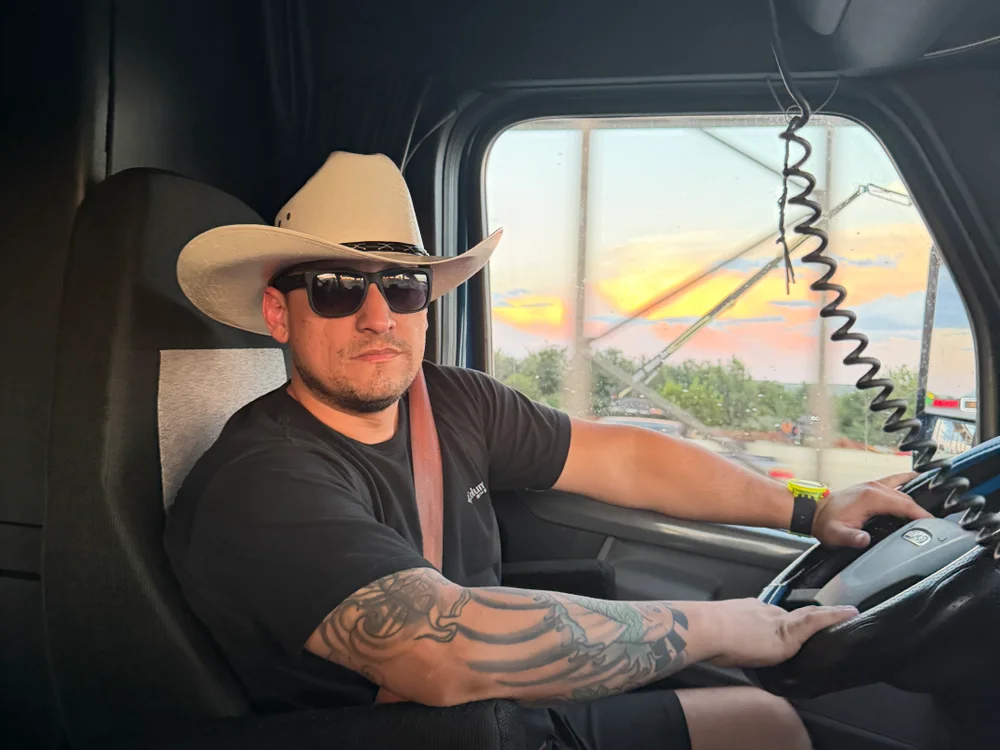 cubanboy930 offline XXX-chatje